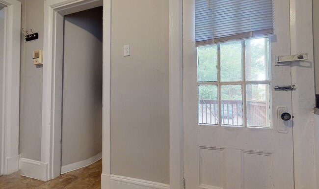 67 Dana St Unit 2