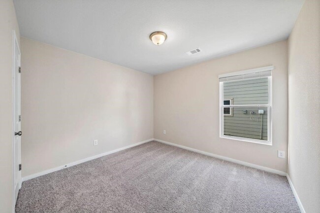 Photo - 103 Bering Dr