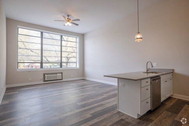 1BR, 1BA - 1000SF