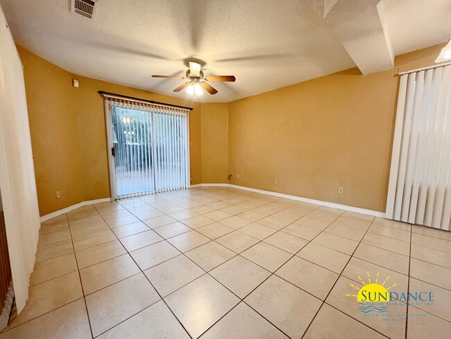 Photo - Exceptional 2 Bedroom Home near Beal Parkway!