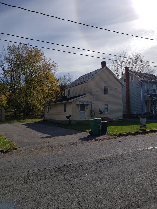 Photo - 128 S Jefferson St Apartment Unit 128BJef