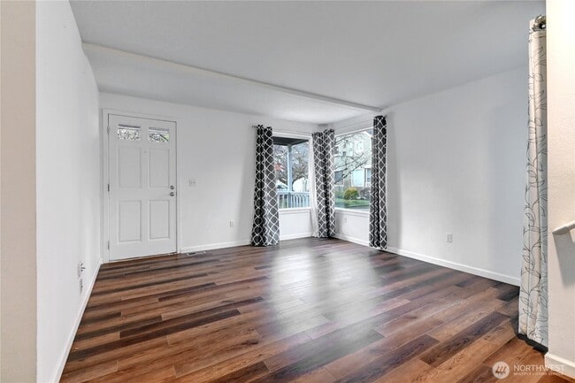4180 244th Pl SE