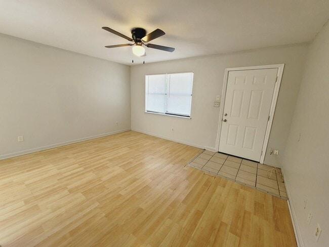 Photo - 306 White Dr