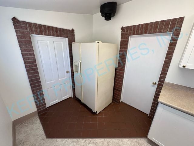 Photo - Charming 2-Bed Oasis with Spacious Comfort in Gresham!