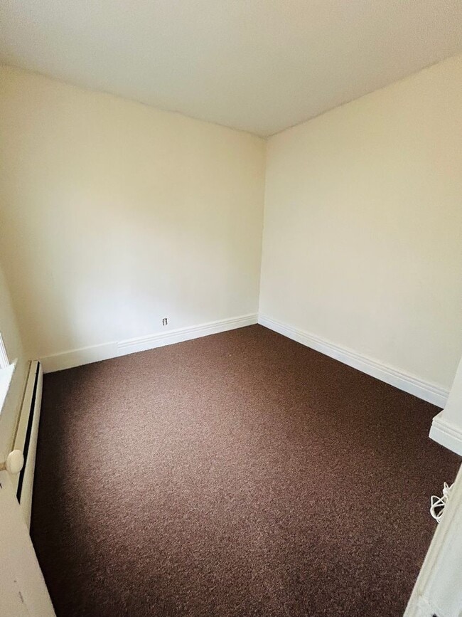 Photo - 219 W Main St Unidad 2nd Floor