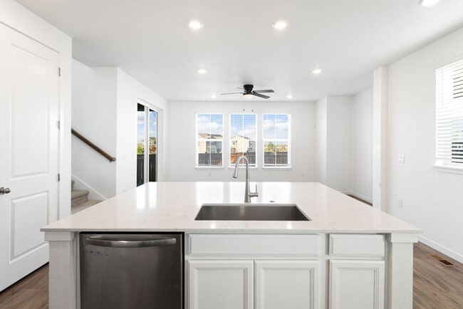 Photo - Charming 3 beds 2 baths in Commerce City!