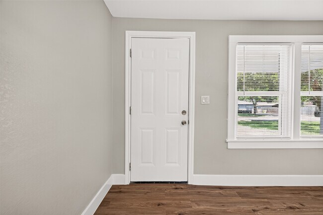 Photo - 1213 Allen St