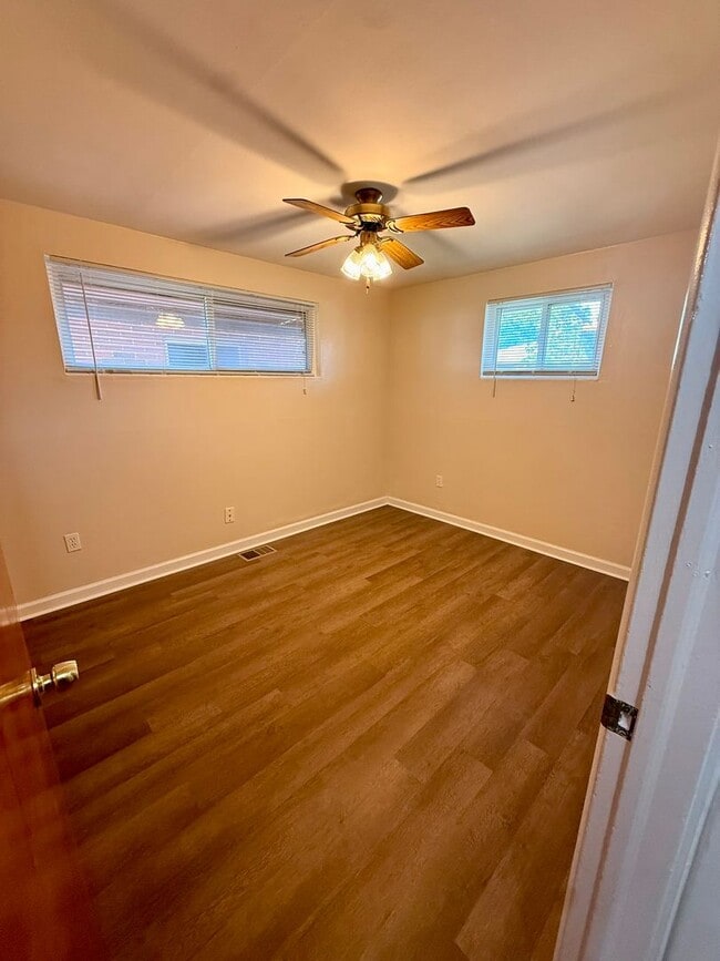 Photo - 954 Brubaker Dr