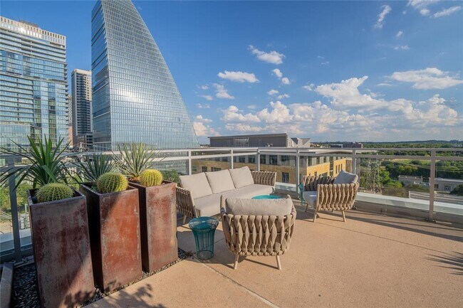 Photo - 222 West Ave Unidad 2505 Rental