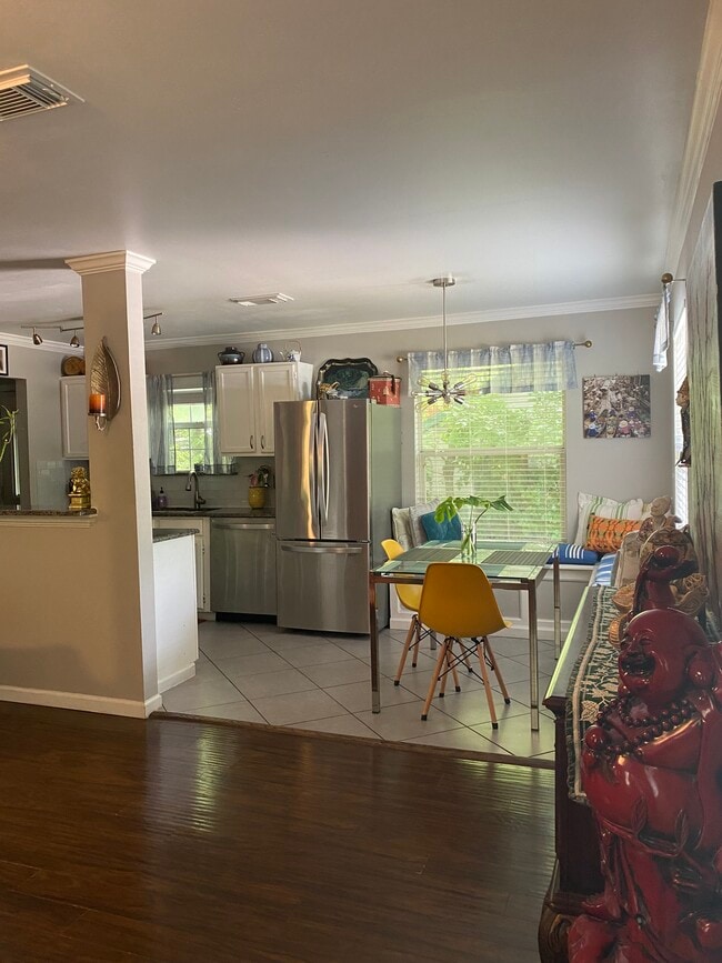 Photo - 1804 Holly St