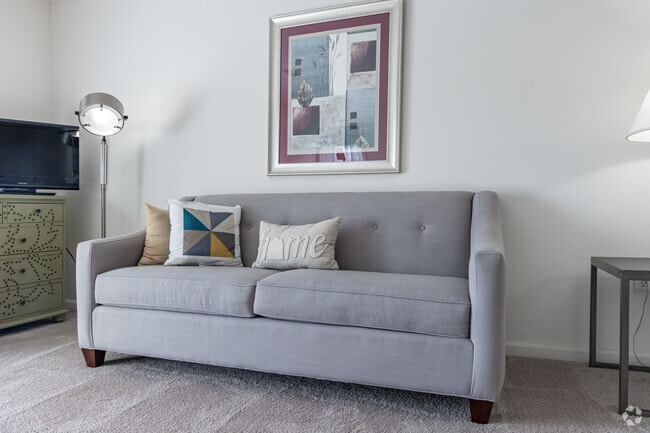 The Monroe- 2BR, 2BA
