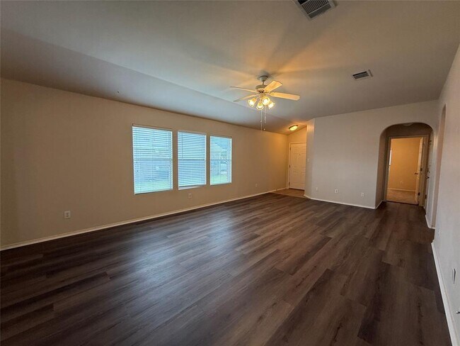 Photo - 511 W South St