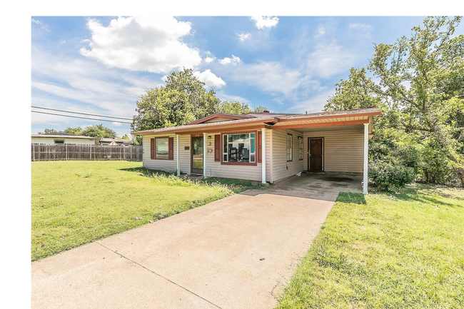 Photo - 8312 Granis St