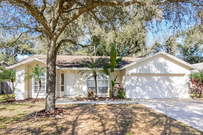 Photo - 306 Carriage Crossing Cir