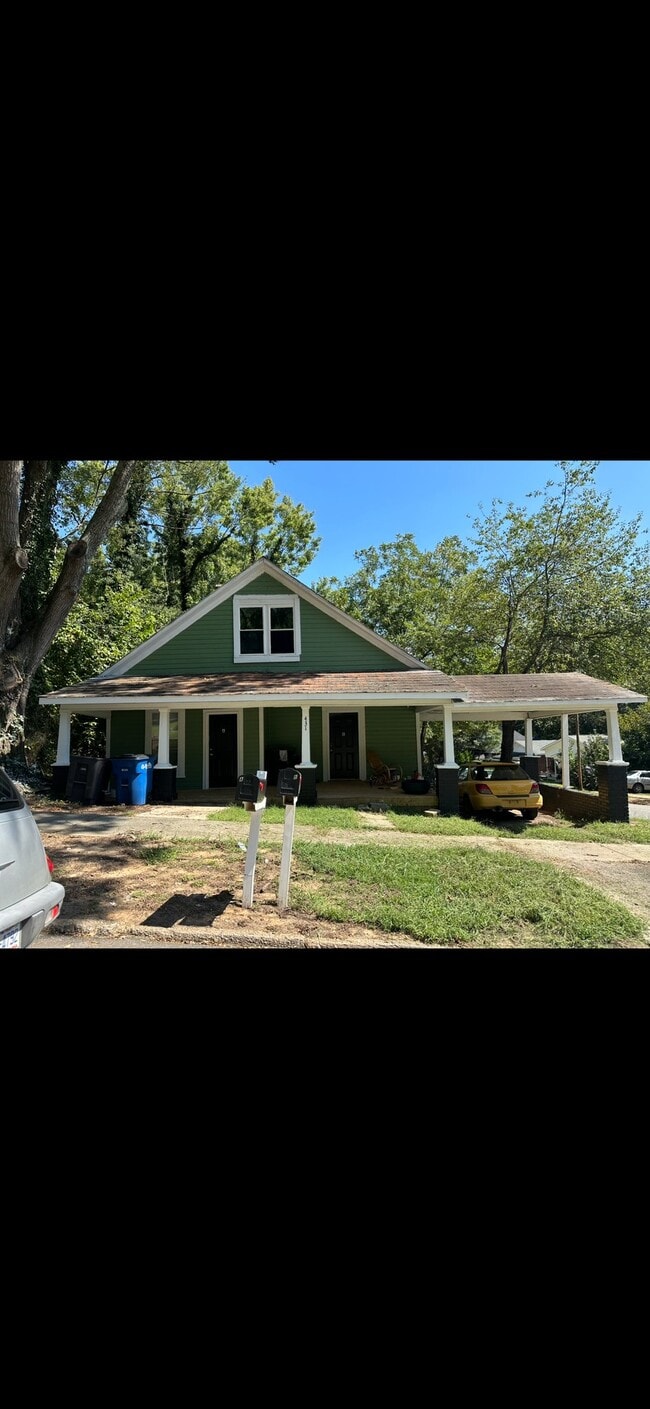 Building Photo - 431 S Tradd St