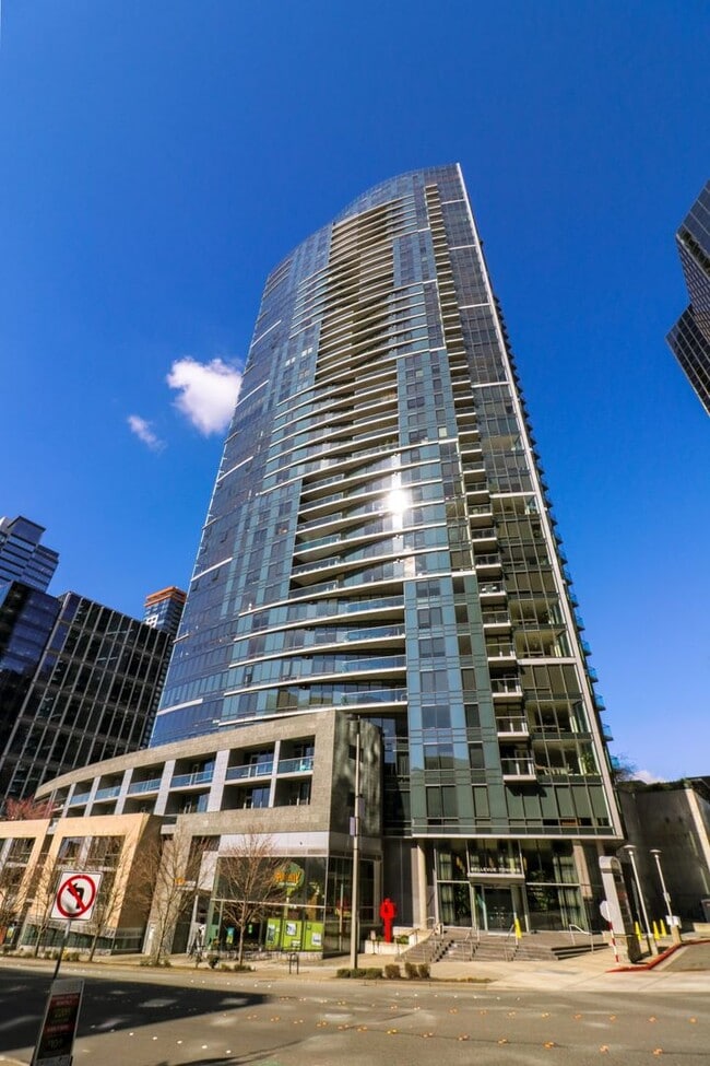 Building Photo - 1bd/1.5ba Bellevue Condo Unit 2010