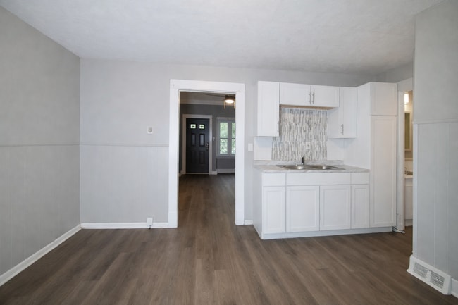 Photo - 10514 Mount Auburn Ave