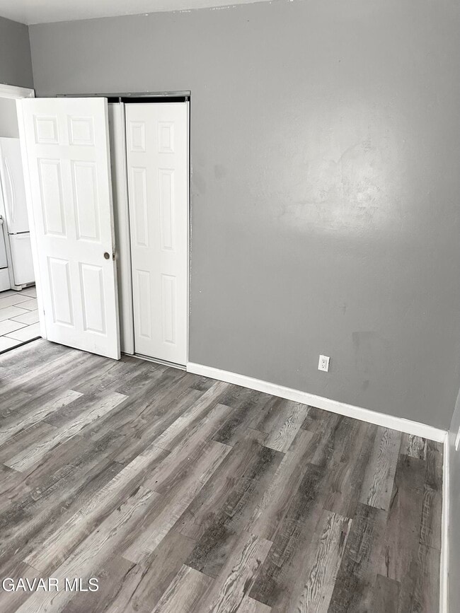 Photo - 45517 Corkwood Ave