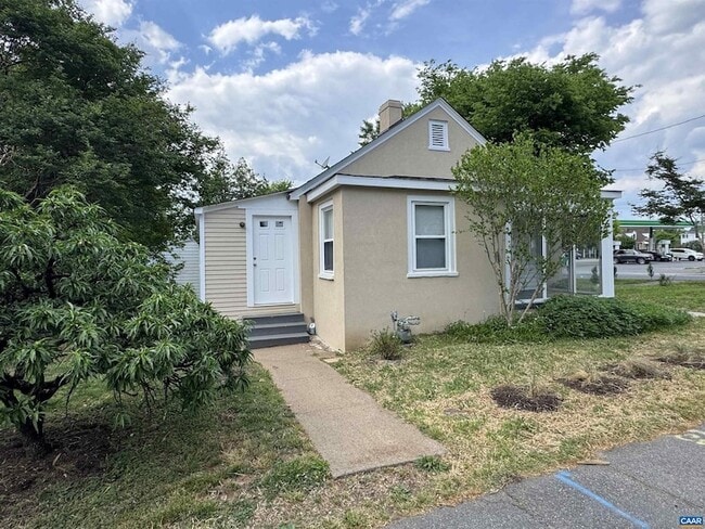 Photo - 704 Druid Ave