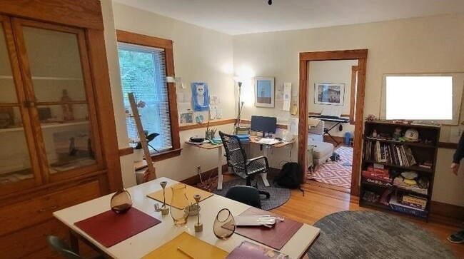 10-12 Brookway Rd Unit 1