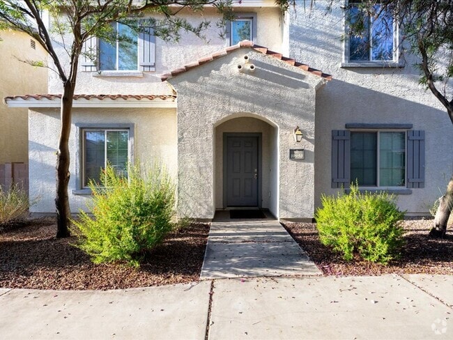 Building Photo - 4 Bedroom 2.5 Bathroom Rental