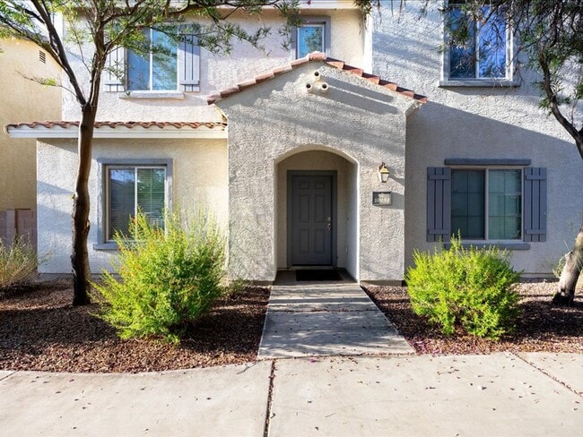 4 Bedroom 2.5 Bathroom - 4 Bedroom 2.5 Bathroom House