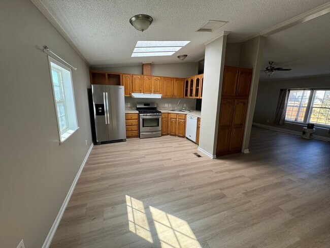 Photo - 1406 Winona Ct