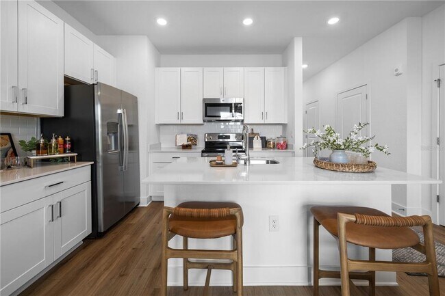 Photo - 2500 Everson St