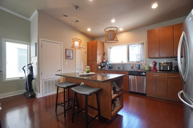 Photo - 1702 S Lamar Blvd