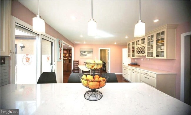 Photo - 1120 Cymry Dr
