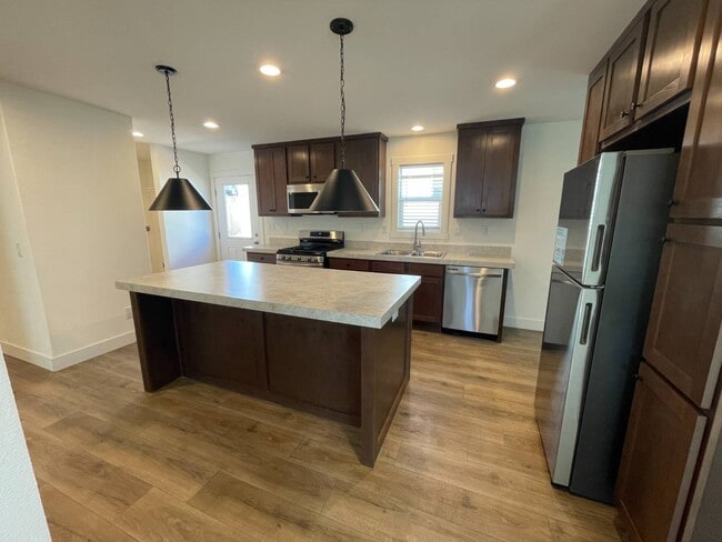 Building Photo - 6656 Pentz Rd