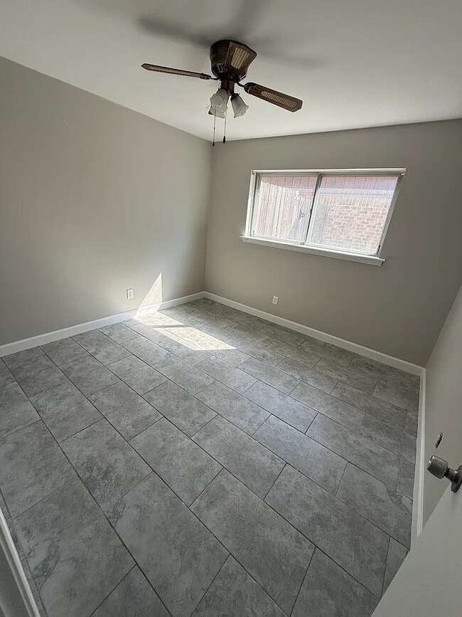 Photo - 14307 Lantern Ln