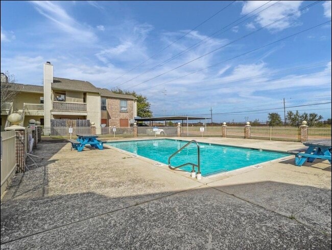 Photo - 7600 Emmett F Lowry Expy Unidad 1102