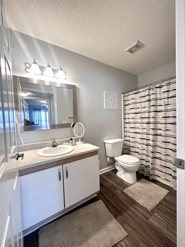 2 Bedroom 2 Bath- Veterans Park