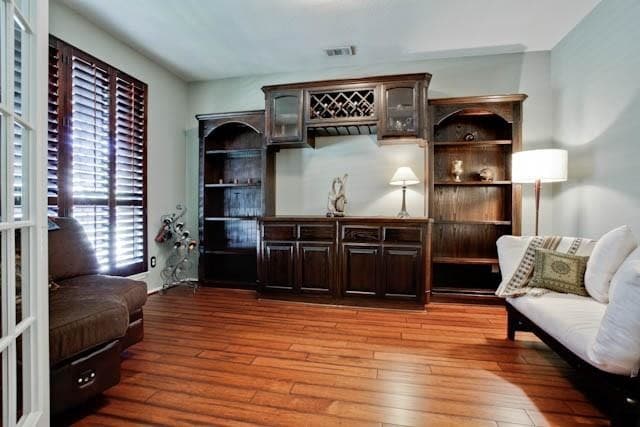 Photo - 6352 Rolling Hill Rd