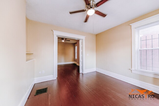 174 E 11th Ave