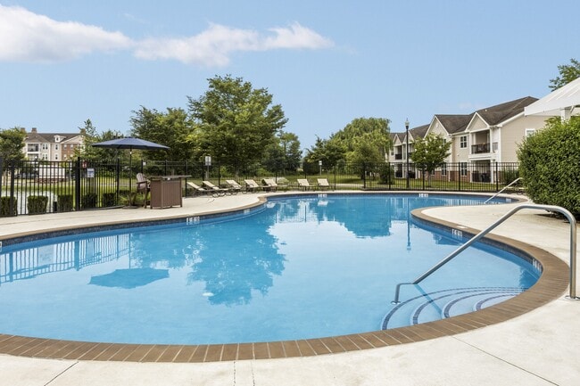 Photo - Barclay Glen Apartments