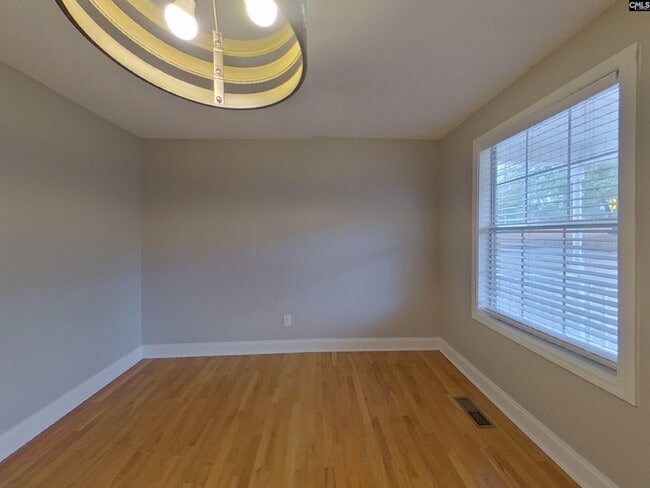 Photo - 8737 Windsor Lake Blvd