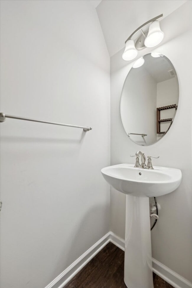 Photo - Luxury 3B/4B Townhome in Malvern!