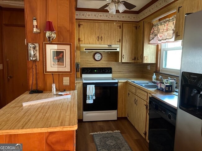 Photo - 103 Cherry St