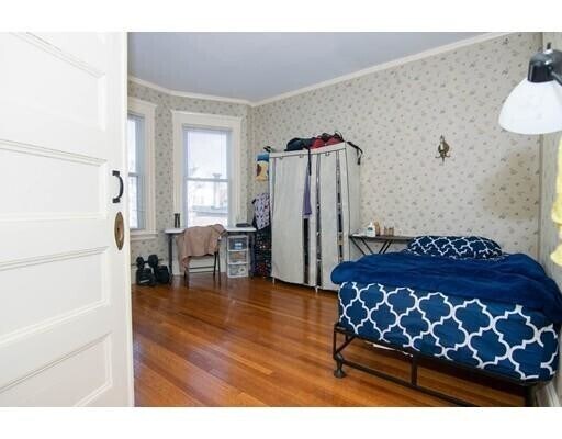 Building Photo - 582 Cambridge St Unit 1 Rental