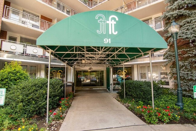 Photo - 91 Strawberry Hill Ave Unit APT 1035