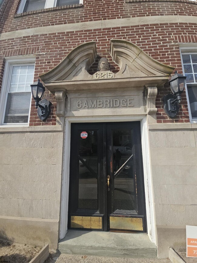 Building Photo - 6215 Ventnor Ave Unit C6 Rental