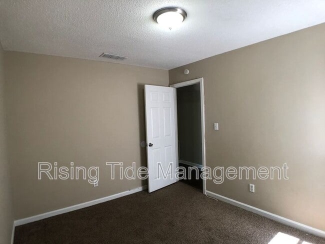 Photo - 1200 Birchwood St