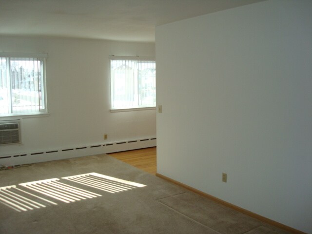 Regent Place Apartments Hwy 100