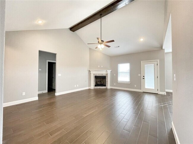 Photo - 360 Captain Hopkins St