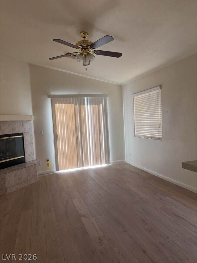 Photo - 208 Mazatlan St