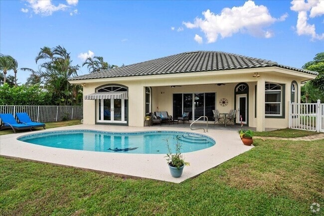 Building Photo - 72 Waterway Rd Rental