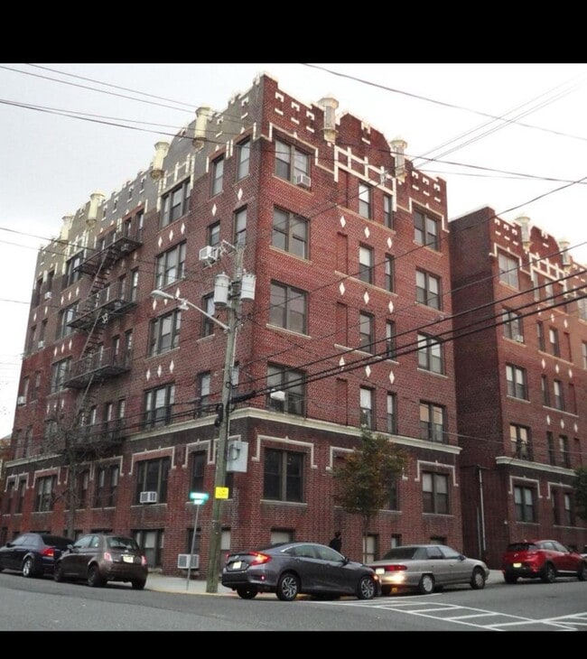Building Photo - 290 Potter Pl Unit 103 Rental
