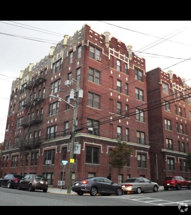 Building Photo - 290 Potter Pl Unit 103 Rental